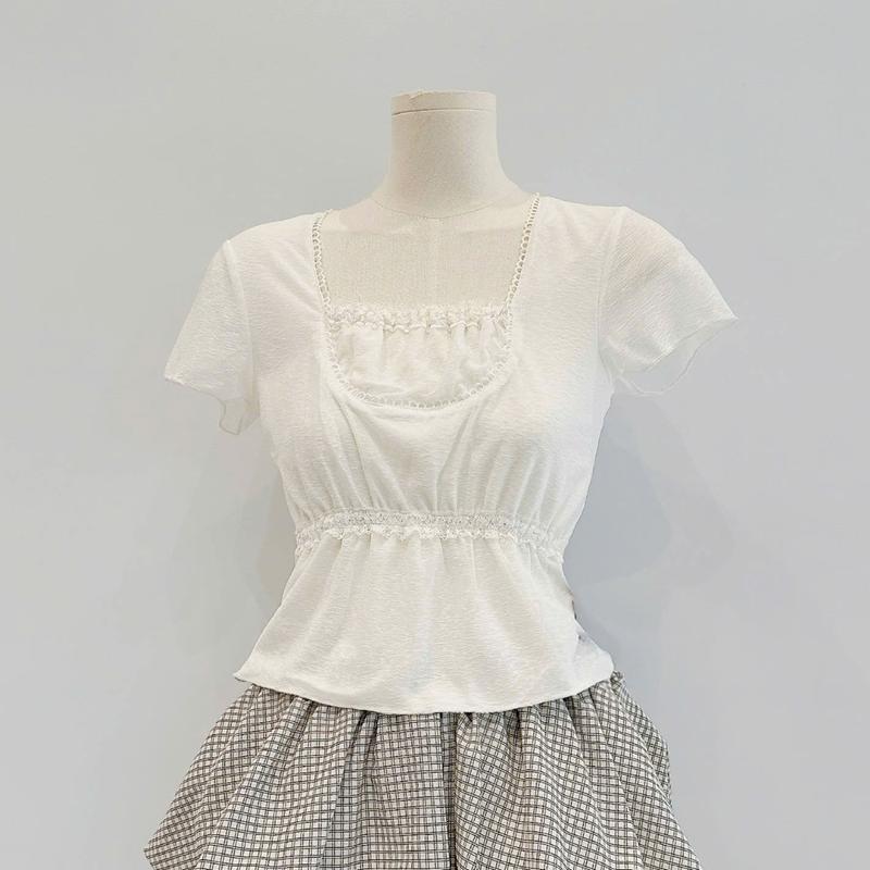 Áo thun nữ cổ vuông tay ngắn kết ren nhẹ dáng nữ tính dễ phối đồ Sarah Miều Est.2013