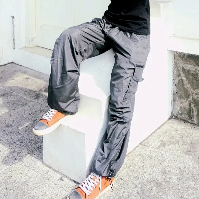 CARGO PANTS WOMEN SERIES Wanita 1