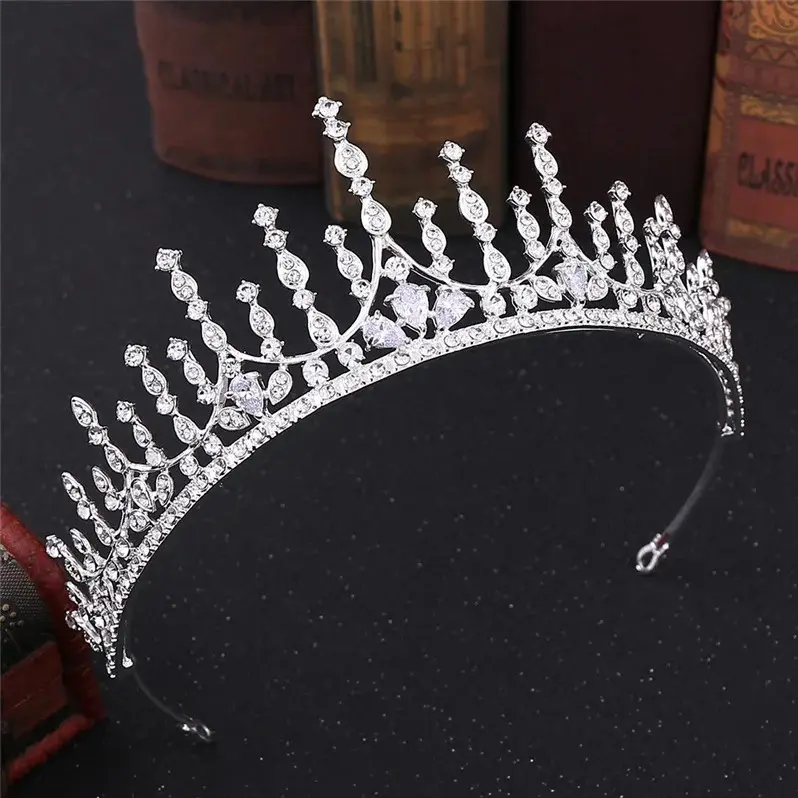 Mahkota wisuda warna silver 3