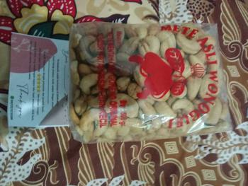 Product Review of Kacang Mete Goreng Gurih Bawang Kemasan 500gr Food  Snacks Mede Asli Wonogiri from s**s 0