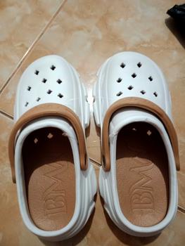 Product Review of Derta Sandal Wedges Wanita Baim Fuji Karet EVA Jibbitz Jelly Slop Sandal Kodok Size 36-41 Tinggi 7cm Sendal Sepatu Wanita from D**a 2