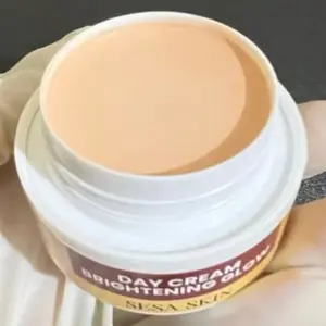 FOUNDY GLOW BRIGHTENING DAY CREAM 15gr by sesa skin ori