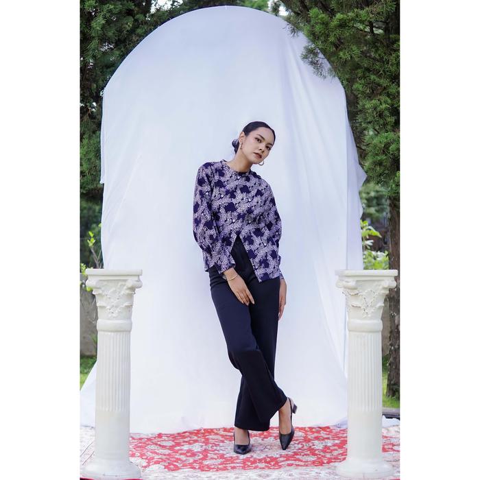 Gambar Batik Fractal Kalila Blouse Wanita Lengan Panjang dari Batik Fractal Kota Bandung Tokopedia