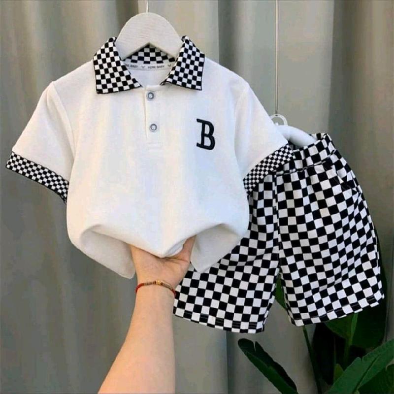 Sét bộ cổ trụ sơ mi chất poly cá. sấu thêu chữ B nổi thời trang cho bé trai