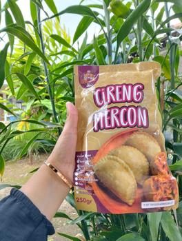Product Review of 1 Pack Cireng Mercon Umafood Isi Ayam Suwir Pedas / Jando Pedas / Usus Pedas / Ati Pedas / Keju from B**🐼 1
