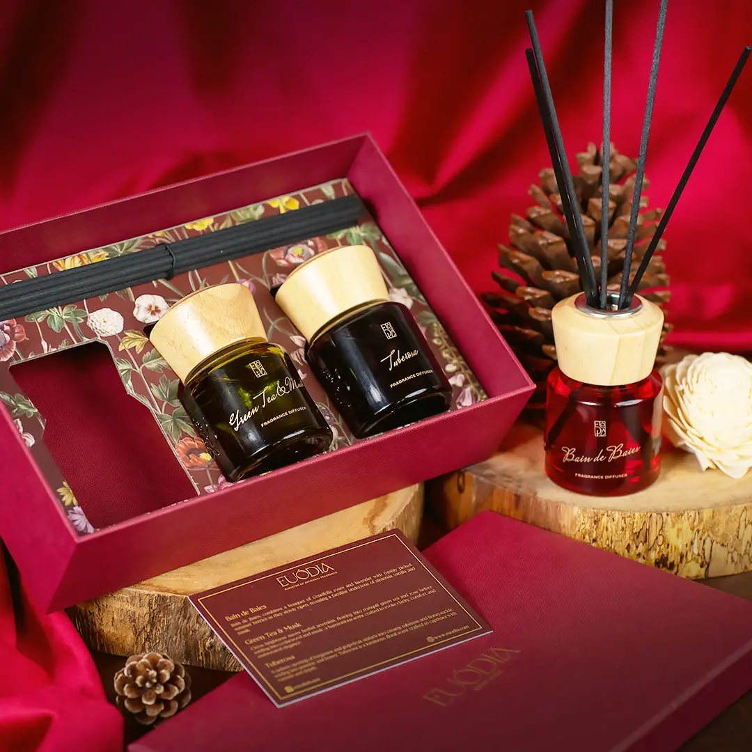 Hampers The Holiday Trilogie Euodia Diffuser 50ml x 3 - Pengharum Ruangan Reed Diffuser