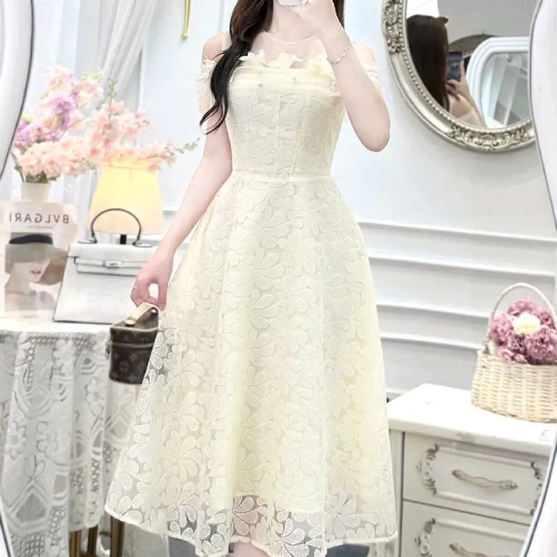 V5885 Váy Ren Thiết Kế Đính Kết Hoa Xinh Tiểu Thư Sang Chảnh DVC 0