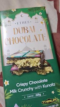 Product Review of DUBAI VERSI RAMADHAN LEBARAN IDUL FITRI crispy pistachio coklat kunafe chocolate bar dubai halal from S**n 0
