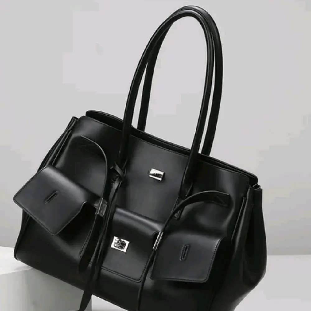 Fashionable Trendy Shoulder Bag for Women - Perfect for Any Occasion