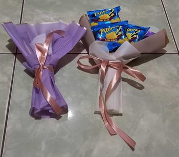 Product Review of buket mini time break pillow 3 rasa ubi Hadiah Gift Makanan from d**3 0