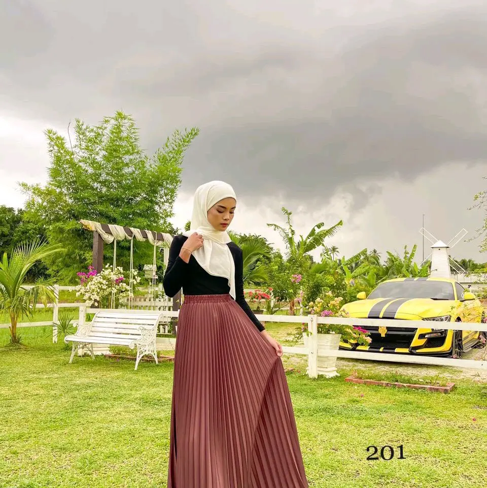 Pleated chiffon skirt maxi length muslimah wear comfy