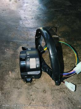 Product Review of Holder Kiri Vixion Plus Hazard Saklar Kiri Fungsi Hazard Import from _**😎 1