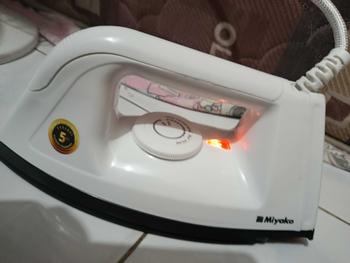 Product Review of MIYAKO Setrika Listrik EI 1008M - 395W EI1008 M from z**a r**~ 1