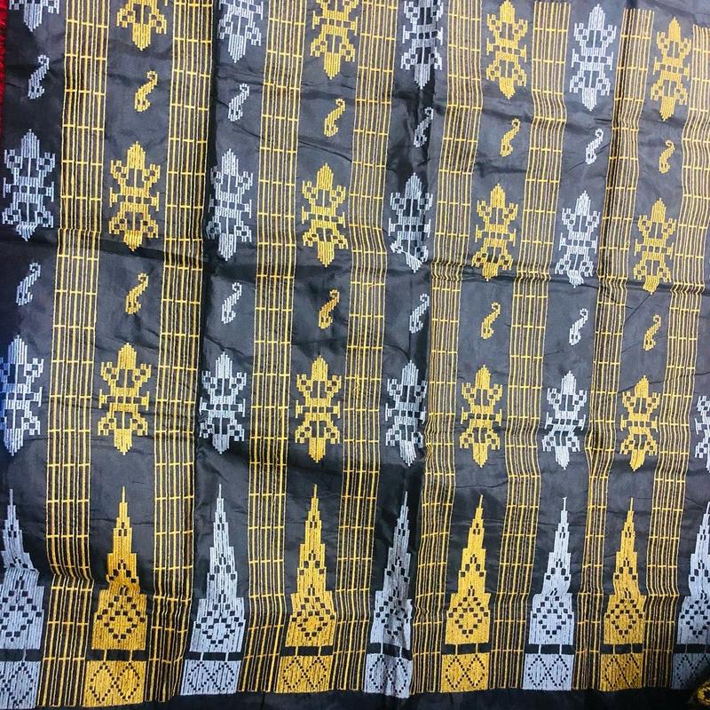 Sarung Bordir khas Bugis makassar 6