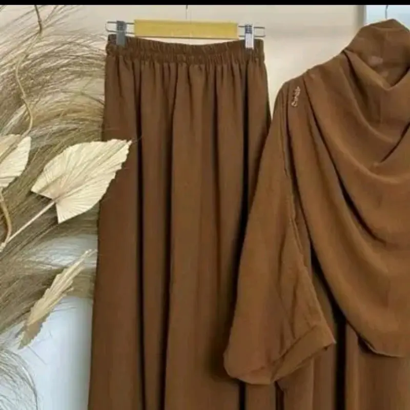 Yumna Set Rok Tunik Syar'i Kerudung Pasmina Oval Wanita One Set Tunik Melayu Bahan Cringckle Air Flow 1