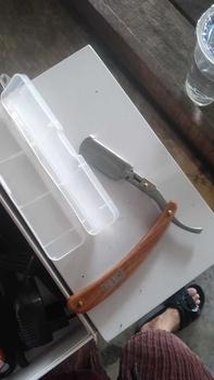 Product Review of RAZOR BHC Gagang Pisau cukur lipat isi ulang silet alat potong rambut razor manual  kerok kerik jenggot kumis Brewok from Ꮗ**ε ร**α 0