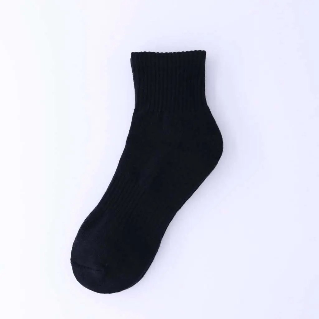 Giozurro Kaus Kaki Pria Dan Wanita Bahan Cotton Lembut Nyaman Tidak Panas Di Kaki Ada 2 Ukuran Pendek Dan Panjang 2 Varian Warna Putih Dan Hitam Kaus kaki Wanita Kaus Kaki Pria Kaus Kaki Unisex GZK001 Hitam Lembut Katun Semata