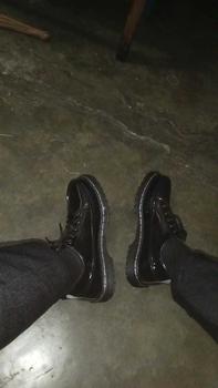 Product Review of Sepatu Pria Casual Docmart Oxford Sepatu Cowok Kerja Kantoran Karet Kasual Shoes Pantofel Hitam docmart  cowok Merah from ♚**🇸 2