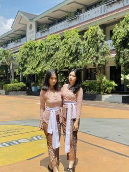 Product Review of SIMONA KEBAYA Setelan kebaya 100rb kebaya bali jadi strait zofya (katalog 3) batik dress Baju Kain from ** 2