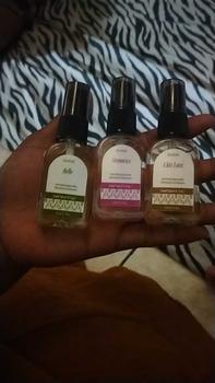 Product Review of (Beli 1 Dapat 3) Parfum Hair & Body Fragrance Mist Selawase 30mL with Vitamin E and Aloe Vera Perfume Cewek Cowok Parfume Fresh Botol Bunga from m**h a**r 0