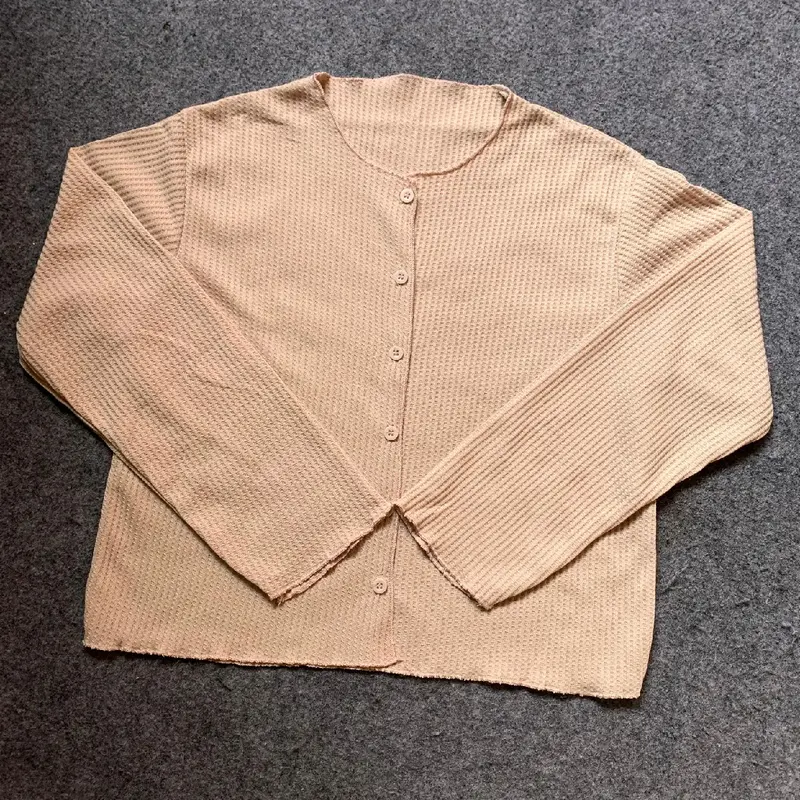 CARDIGAN RAJUT WAFFLE CROP PREMIUM / CARDIGAN CROP TOP MODEL KOREA STYLE atasan cutbray Manik-manik Black Baju Cantik Fit Kancing Nyaman Panjang Tangan Lembut Tebal Rib Santai 7