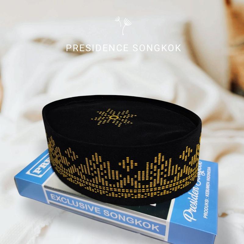 Product Introduction of Peci Songkok Kopiah Hitam Motif Songket Batik Warna Gold tinggi 9cm Murah Berkualitas -Peci pria model terbaru Anak dan Dewasa Laki-laki Sholat Bisa Bayar di Tempat COD Muslim Gold Nyaman 5