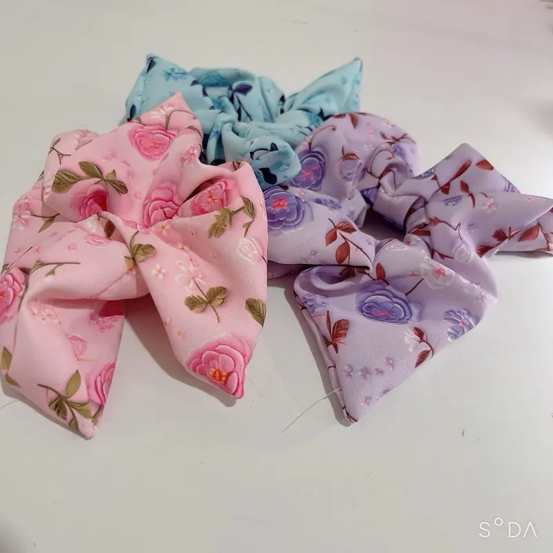 Buộc  tóc  scrunchies hình  vuông  có 4 góc  xinh xỉu