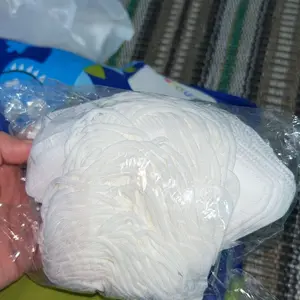 Masker Duckbill 1 Box 50pcs Hitam Putih Lengkap