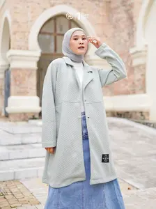 Hijacket Shafa Muslimah Premium Elegant dengan Modesty Length untuk Umroh