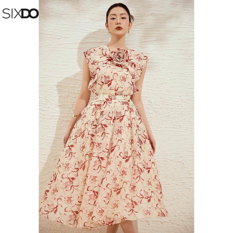 Áo nữ hoa voan tơ sát nách SIXDO (Cream Organza Blouse With Flower)