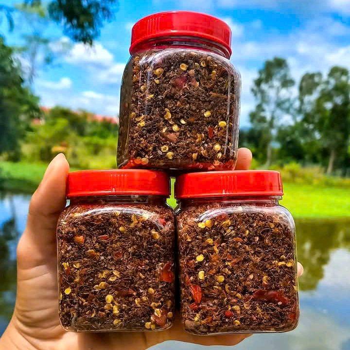 Muối kiến vàng Tây Nguyên