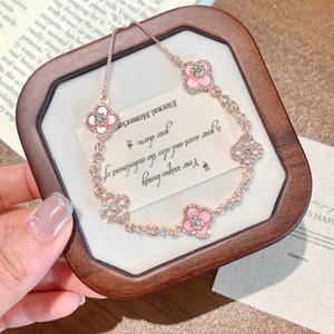 Gelang Serut, Rekaan Semanggi Empat Daun, Diperbuat daripada Aloi Titanium, Ringan, Gaya Elegan, Reka Bentuk Minimalis Luxe Rantai Bangles Bracelets