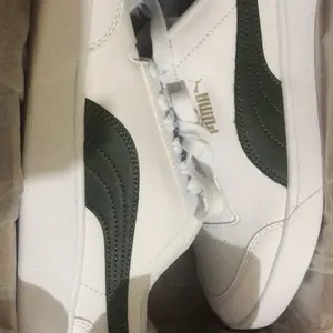 [HOT PRODUCT] PUMA PUMA Shuffle Sneakers White-Myrtle-Vapor Gray-Gold