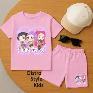 DISTRO STYLE KIDS-SETELAN BAJU ANAK PEREMPUAN GAMBAR KPOP DEMON HUNTERS USIA 1-8 TAHUN SETELAN BAHAN KATUN COMBED PREMIUM / SETELAN FASHION ANAK HUNTRIX / SETELAN ANAK CELANA PENDEK DISTRO / SETELAN BAJU ANAK KEKINIAN NYAMAN MURAH