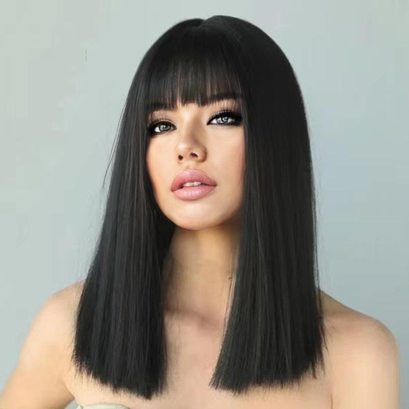 Product Introduction of Wig Women's Medium Length Straight Hair with One Cut 9