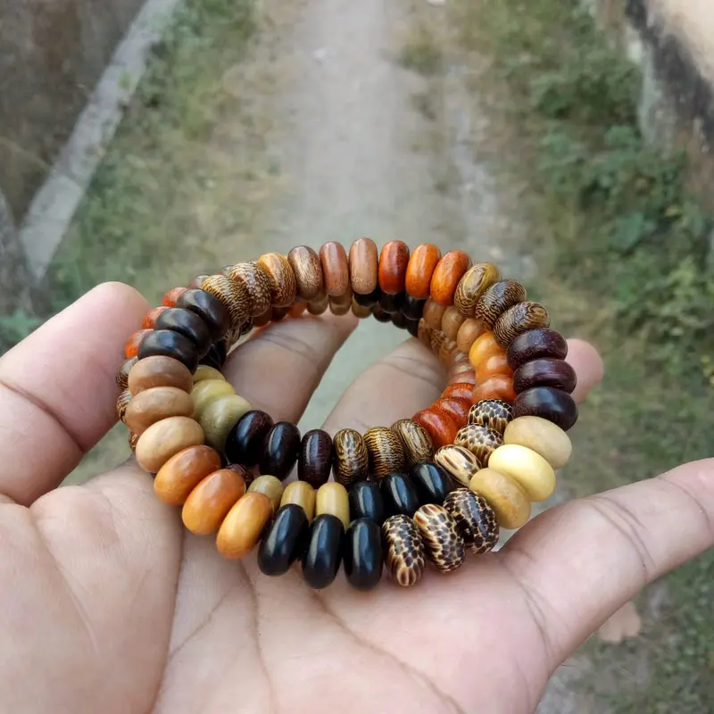 Gelang kayu mix model pipih 33 butir 3