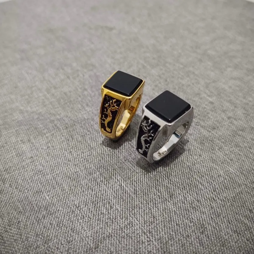 Cincin Motif Dragon Pria Batu Hitam Onyx