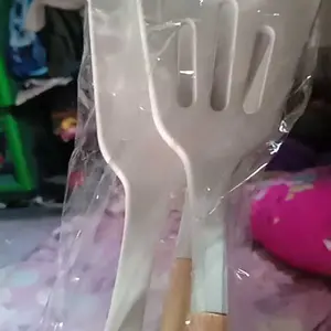 Set Peralatan Silikon 3pcs /Spatula Silikon/Spatula Silikon Dengan Pegangan Kayu/