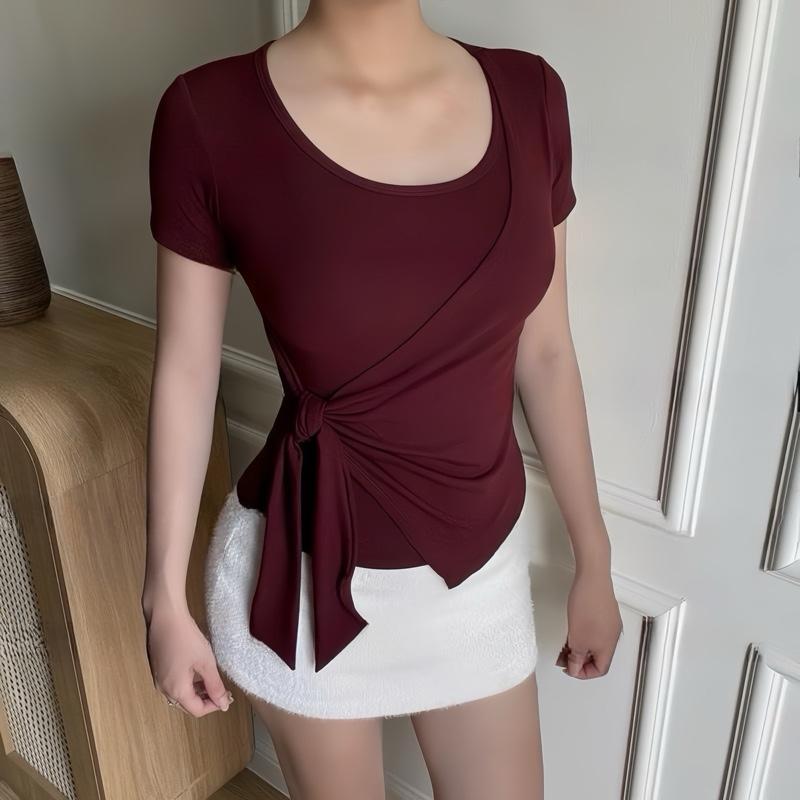 Áo thun nữ phối viền thiết kế dây rời thắt eo vạt xẻ tà vải tăm hàn ôm body thiết kế trẻ trung năng động cho chị em đi chơi