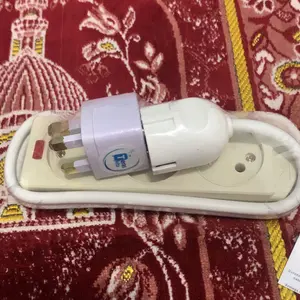 Teras-Kita Stop Kontak Haji dan Umroh Kaki 3 / Colokan Haji dan Umroh / Travel Adaptor / Stop Kontak Arab Saudi 3 Kaki