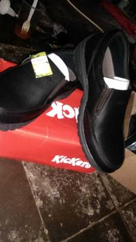 Product Review of Sepatu Kulit pria asli Full Hitam dengan Sol Karet Lentur Anti-Selip dan Lem Kuat dan dijahit keliling pinggir nya Shoes. Flat from Z**i 0