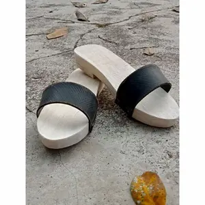 Sandal bakiak gempiak kayu / sandal wudhu / sandal musholla / sandal kayu / polos murah Sendal Pria