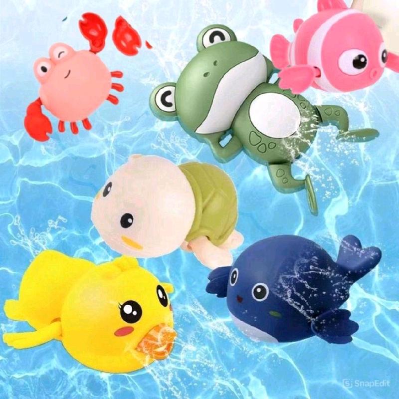 Đồ chơi nhà tắm chạy bằng cót, thả trong nước.Giúp bé thích thú hơn khi tắm