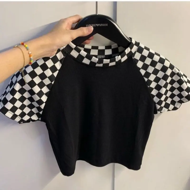 Crop Top Wanita BLACK CHESS Knit Rib (LD 88, P 40)