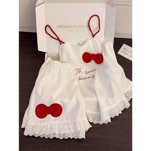 ชุดนอนสาว สไตล์ฝรั่งเศส สายคล้องโบว์หวาน ชุดอยู่บ้านช่วงหน้าร้อน 2023 มาใหม่ กางเกงขาสั้นลูกไม้ ชุดสองชิ้น