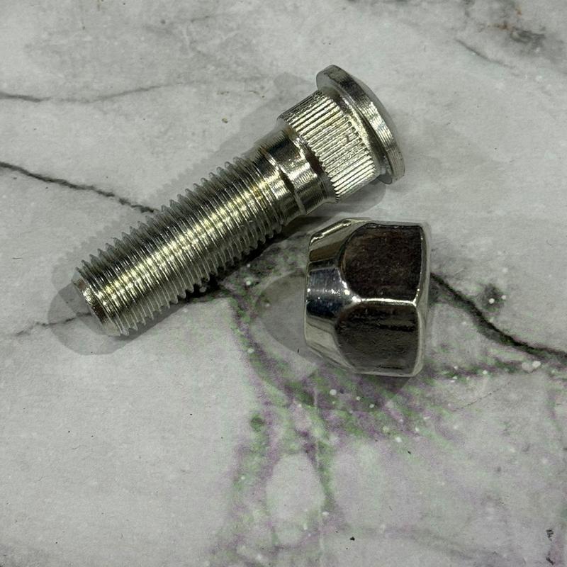 MUR BAUT RODA DEPAN BELAKANG KIRI PIN WHEEL FRONT REAR LEFT ISUZU ...