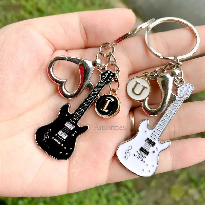 Gantungan Kunci Gitar Couple Huruf/ Keychain Guitar Unik Besar Dan Kecil 4