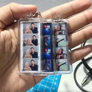 ￼[4 FOTO] Promo Gantungan Kunci Akrilik Persegi 2 sisi Foto ukuran 2,5 x 6cm Custom Depan Belakang