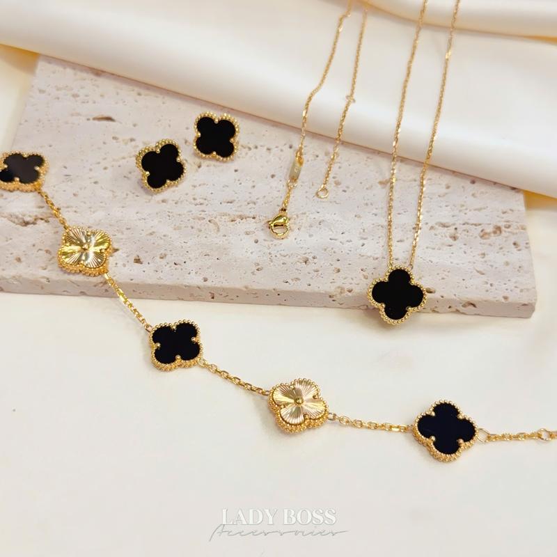 Bộ Phụ Kiện Titan Cỏ Bốn Lá Đen Size 1.5cm, Trang Sức Bông Tai Dây Chuyền Và Lắc Tay Cỏ 4 Lá Chất Liệu Titan Bền Màu Không Đen Gỉ Lady Boss Accessories