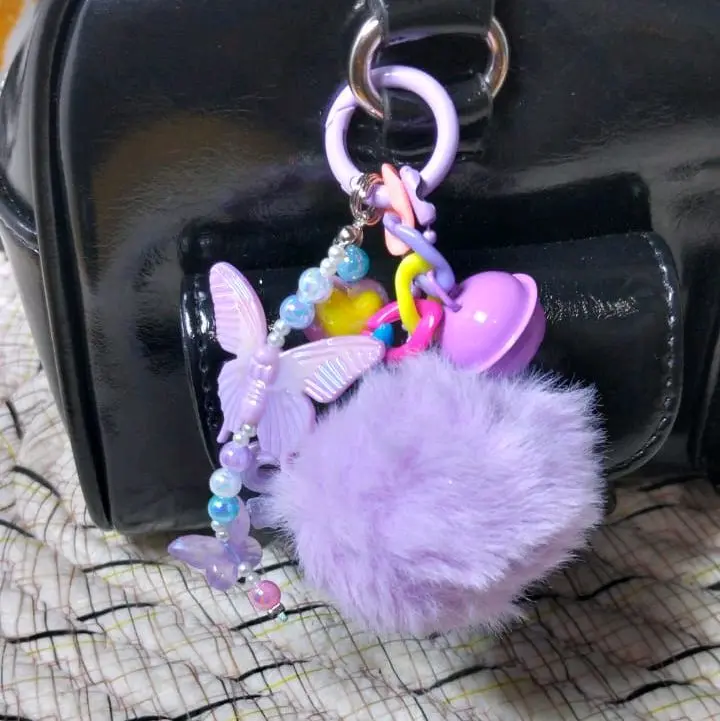 Gantungan tas bag charm pom pom  tas Aksesoris Wanita